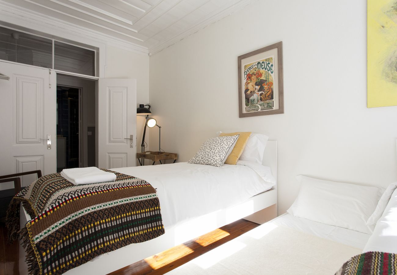 Apartamento en Lisboa ciudad - Big Flat w/Terrace up to 22guests by Central Hill