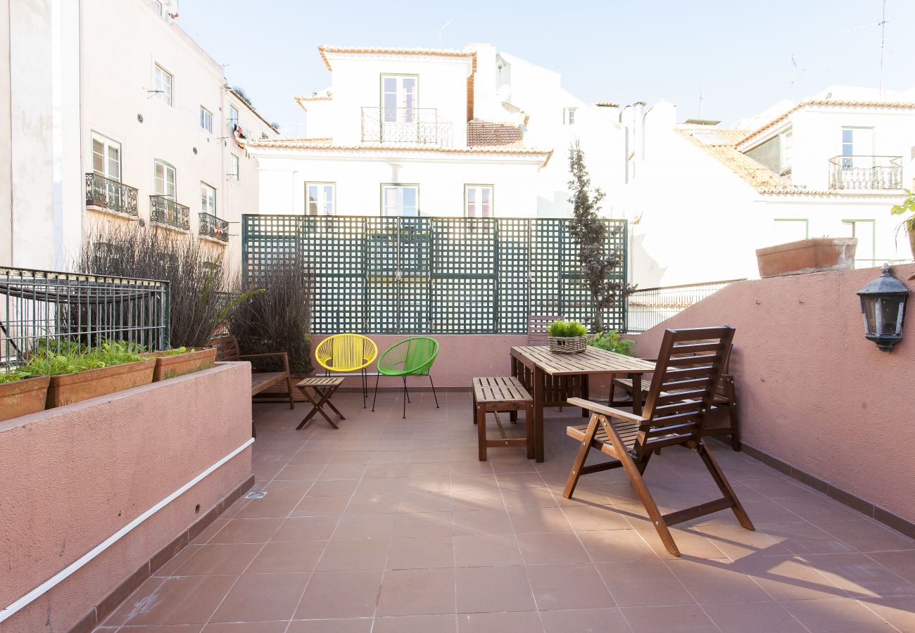 Apartamento en Lisboa ciudad - Big Flat w/Terrace up to 22guests by Central Hill