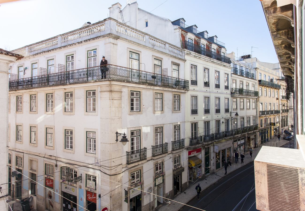 Apartamento en Lisboa ciudad - Big Flat w/Terrace up to 22guests by Central Hill