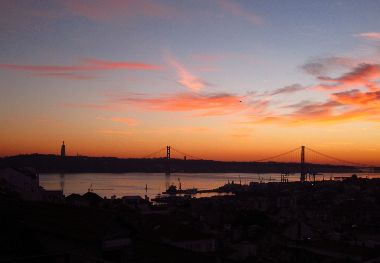 Apartamento en Lisboa ciudad - Bairro Alto Duplex with View by Central Hill