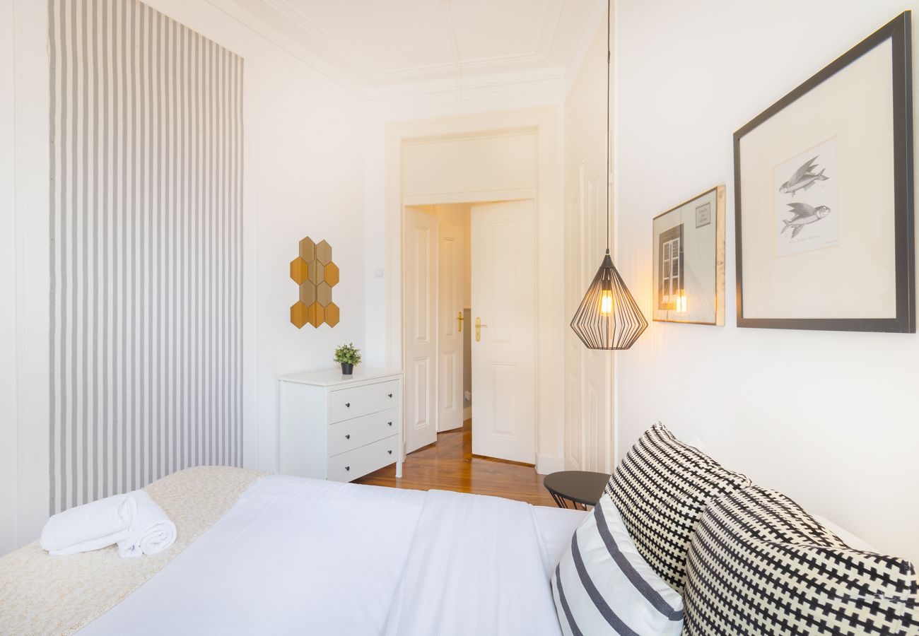 Apartamento en Lisboa ciudad - Large Bairro Alto 1 up to 22guests by Central Hill