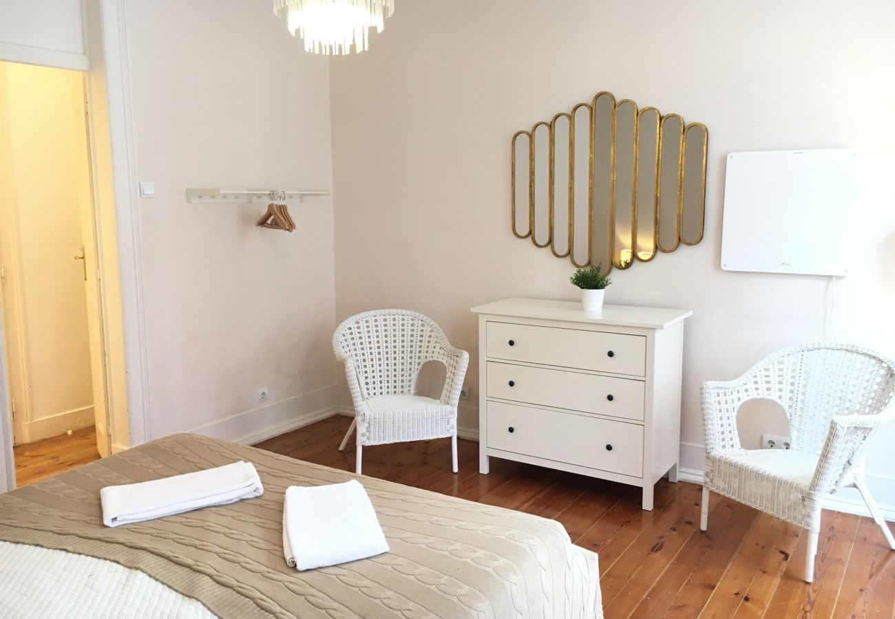 Apartamento en Lisboa ciudad - Bairro Alto View 4E up to 20guests by Central Hill