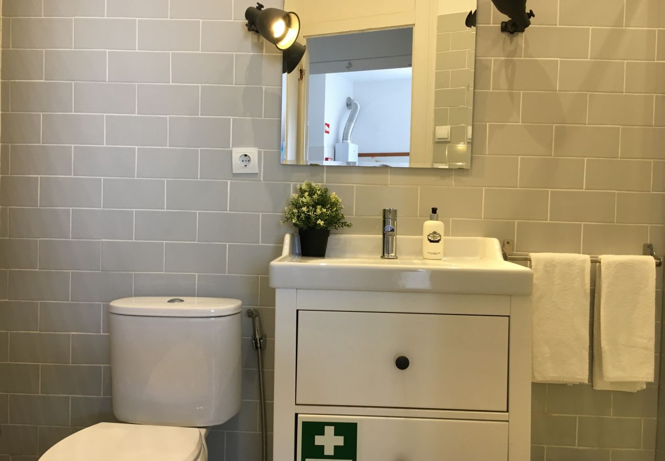 Apartamento en Lisboa ciudad - Bairro Alto View 4E up to 20guests by Central Hill