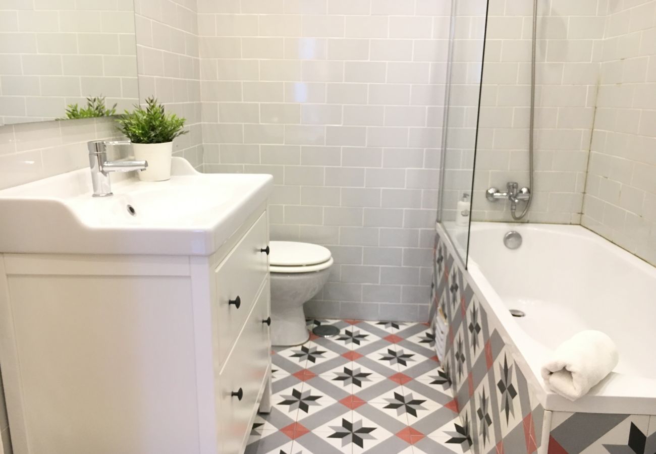 Apartamento en Lisboa ciudad - Bairro Alto View 4E up to 20guests by Central Hill